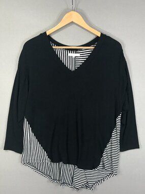 Une Ame Top Womens Large Black White Striped Patchwork Pullover Shirt V-Neck 3/4